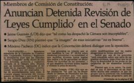 Prensa en El Mercurio. Miembros de la comisión de Constitución. Anuncian detenida revisión de 'Le...