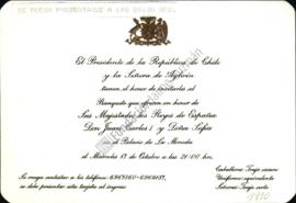 Tarjeta de invitación a Jaime Guzmán a banquete ofrecido en honor de los reyes de España Juan Car...
